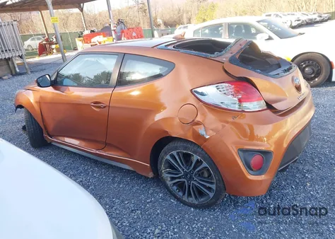 2016 Hyundai Veloster Turbo z USA, uszkodzony, nr VIN KMHTC6AE8GU256869